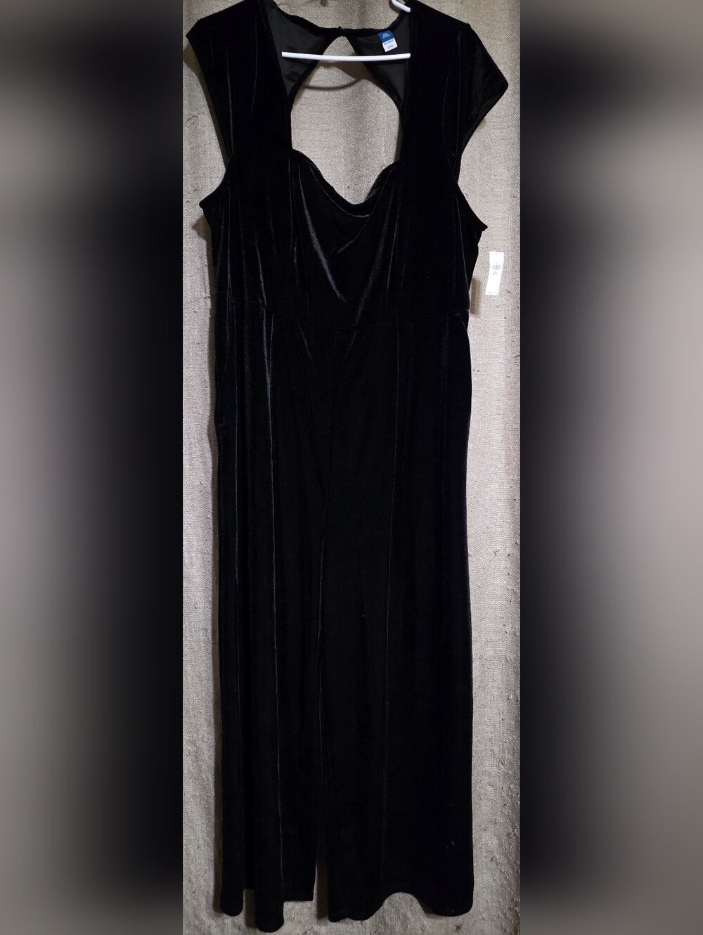 NWT Old Navy SZ XXL Petite Black Capped Sleeve Velvet Pant Jumpsuit W/Pockets